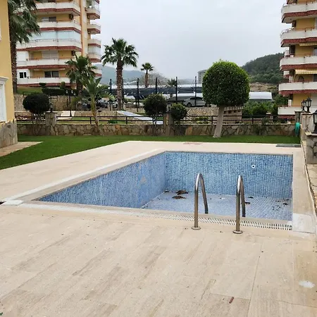 Tommy Villalari Villa